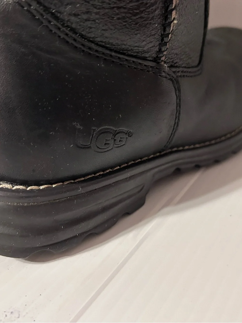 UGG SN 5490 black leather shearling tall boots winter snow women size 9